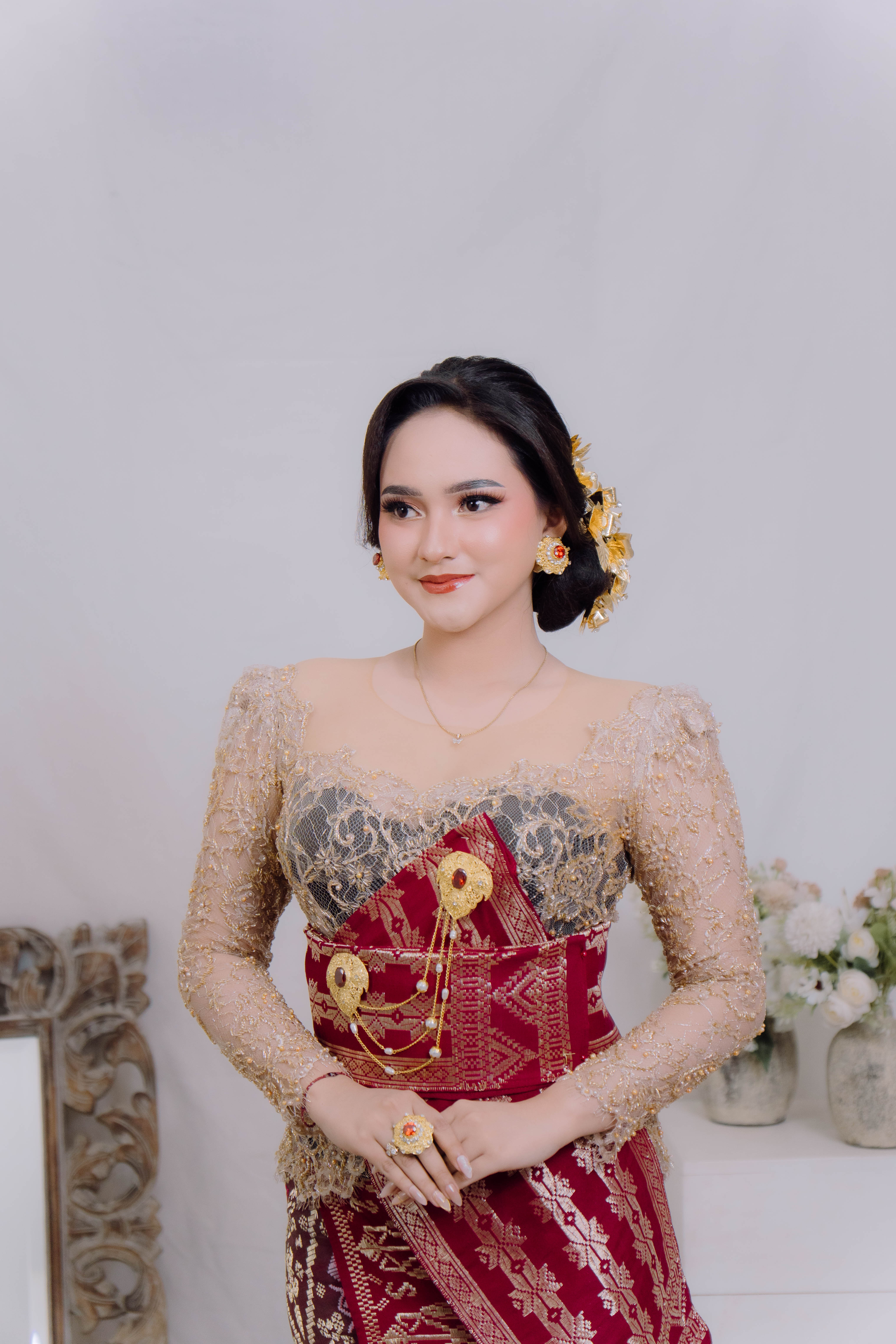 Kebaya Merah Bordir