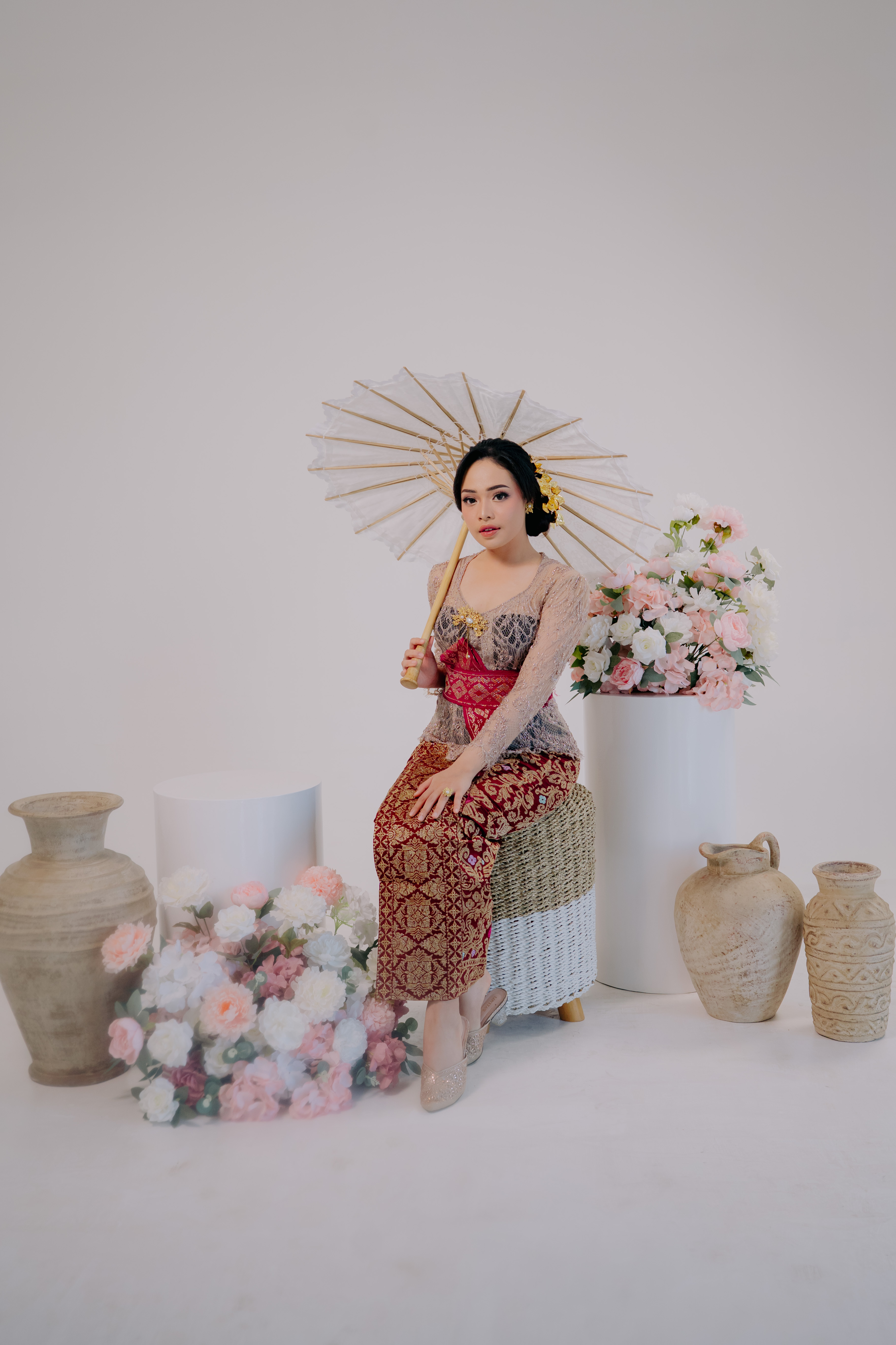 Kebaya Merah Bordir